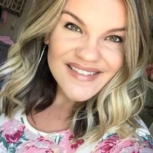 Meet your Posher, Ela